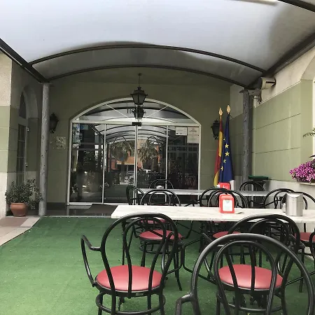 Hospedium Twist Hotel